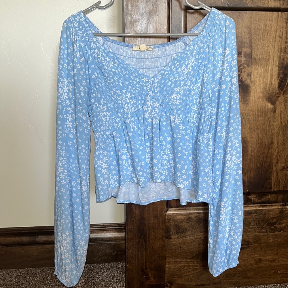 PacSun Cropped Blouse